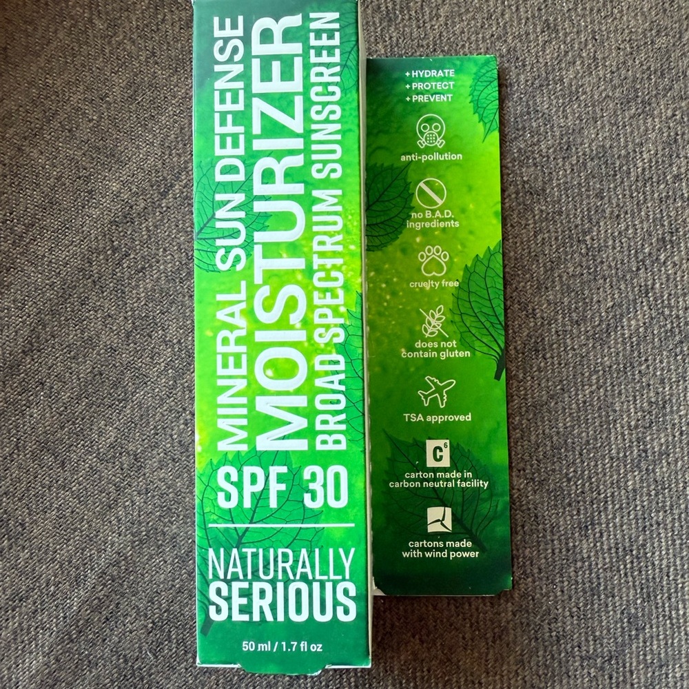 Mineral Sun Defense Moisturizer SPF 30 - Green